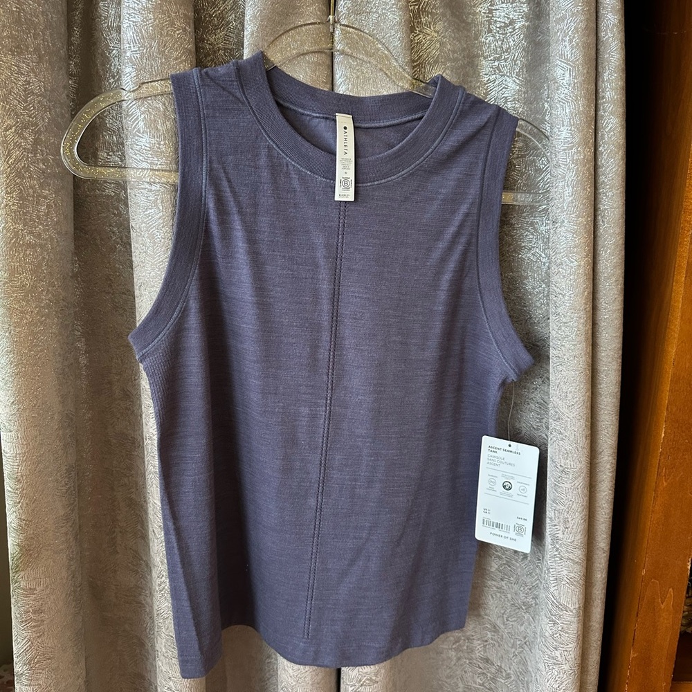 NWT Athleta Lavender Tank Top; Size Medium.